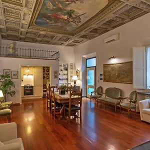 Apartment Mdr Antinori, Florence